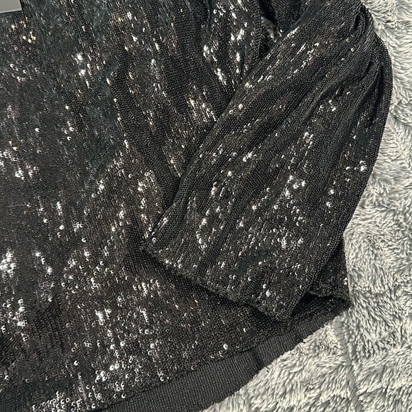 RTA all over sequins women’s sweater top nwt Size: M Medium Retails: $695 - Picture 3 of 6